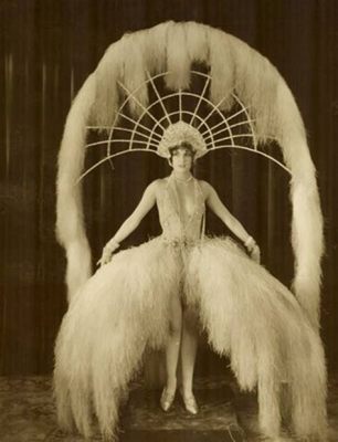  Ziegfeld Follies -  A Dazzling Extravaganza Of Glittering Costumes And Showstopping Musical Numbers